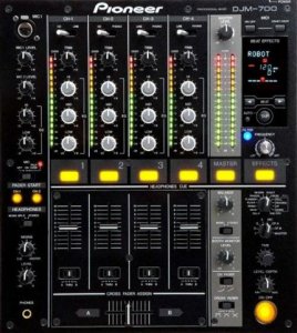 Pioneer DJM-700
